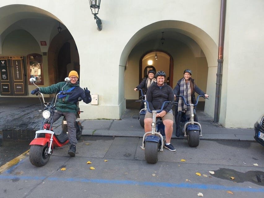 2-H Fabulous Berlin Historical Guided Fat Tire Tour - Electric fat tire e-bikes in Berlin: why this format works