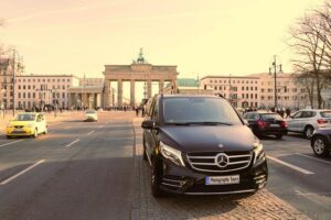 5hours: Guide, Chauffeur & Photographer in Berlin private Tour - Meet Valeri Vasilev: guide, chauffeur, photographer