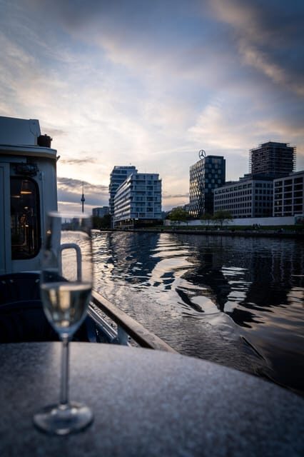 Berlin: Audrey Ahoi! Spree cruise with drag queen (HOL) - Key highlights worth knowing