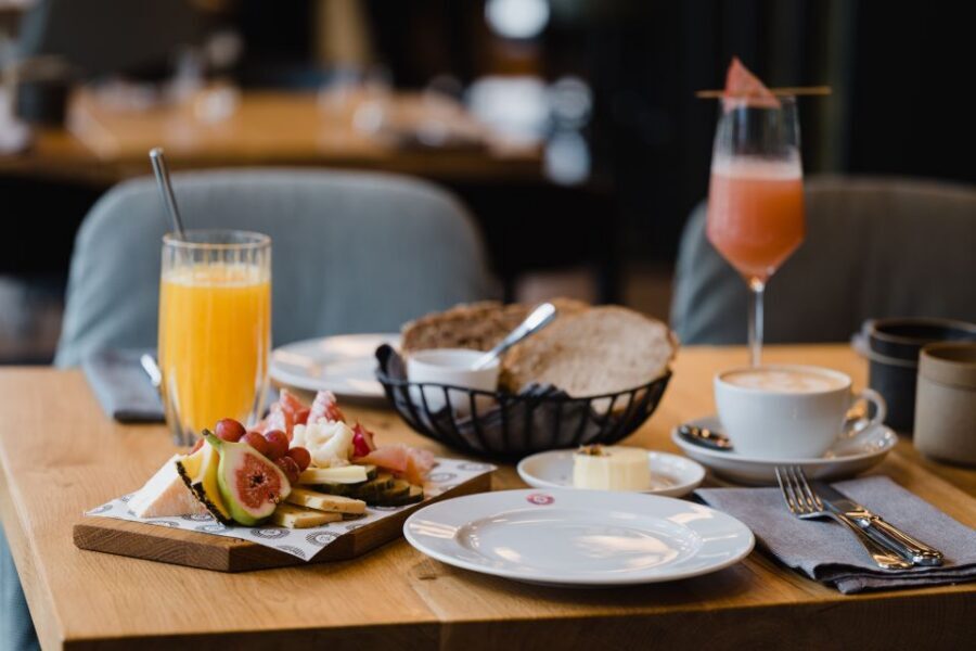 Berlin: Champagne Fine Dining Breakfast in Kreuzberg - Key things to notice before you go
