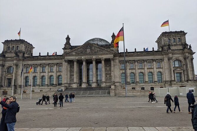 Berlin City Tour by Private Car - The Berlin Wall memorial: Cold War division explained on location