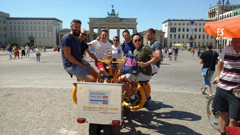 Berlin: Fun Private Guided Sightseeing Tours with Teambikes - Key things you’ll notice right away
