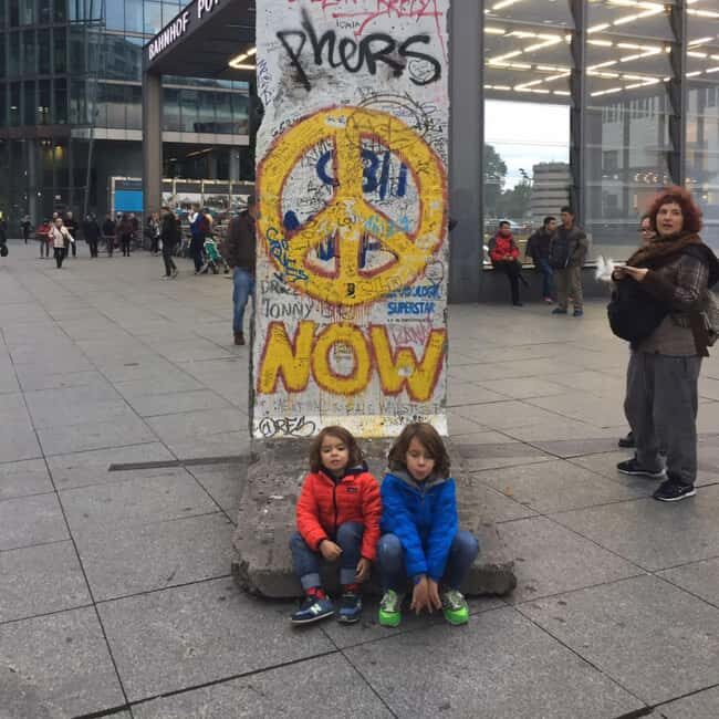 Berlin: History and Sightseeing with Kids (Free for Kids) - What to expect on the ground near Unter den Linden