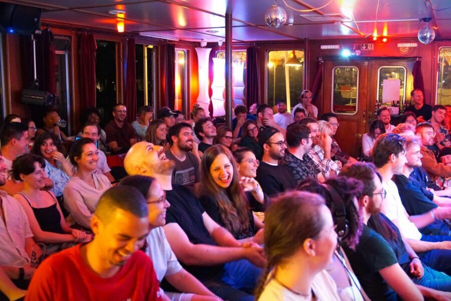 Berlin: Laughing Spree Comedy Show on a Boat - Who This Is Best For in Berlin