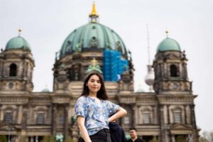 Berlin: Private Photo Session with Professional Photographer - How long is the session, and will it feel rushed?