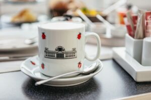 Berlin: Rooftop Breakfast at Käfer Restaurant Reichstag - Reserved entry and security: what can slow you down