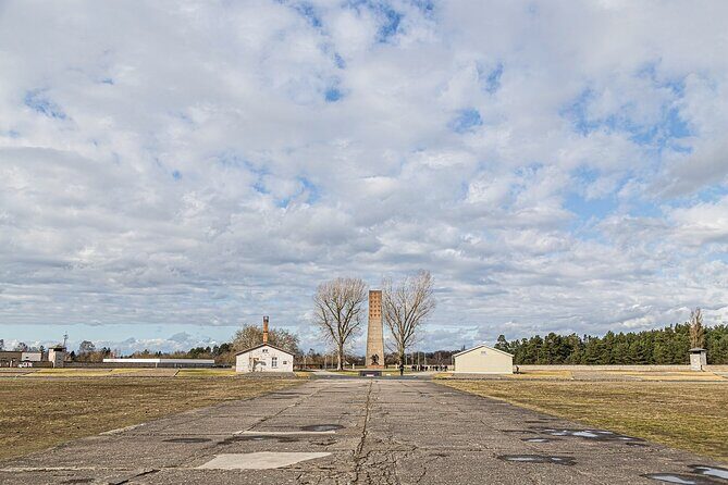 Berlin: Sachsenhausen Concentration Camp Memorial Tour - Small-group size: why 30 people makes a difference here