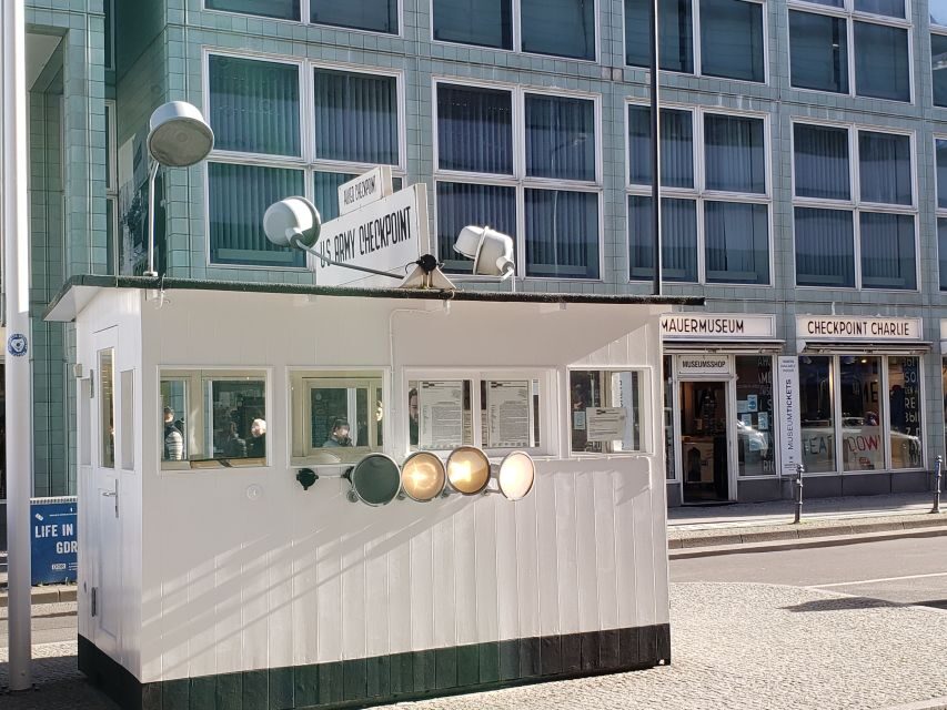 Berlin: The Wall and Cold War - a Private Walking Tour - Starting at U Bernauer Straße and the Border Museum Atmosphere