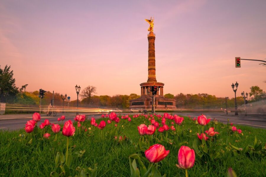 Bike Tour of Berlin Top Attractions with Private Guide - Why a private eco-friendly Berlin bike tour works so well