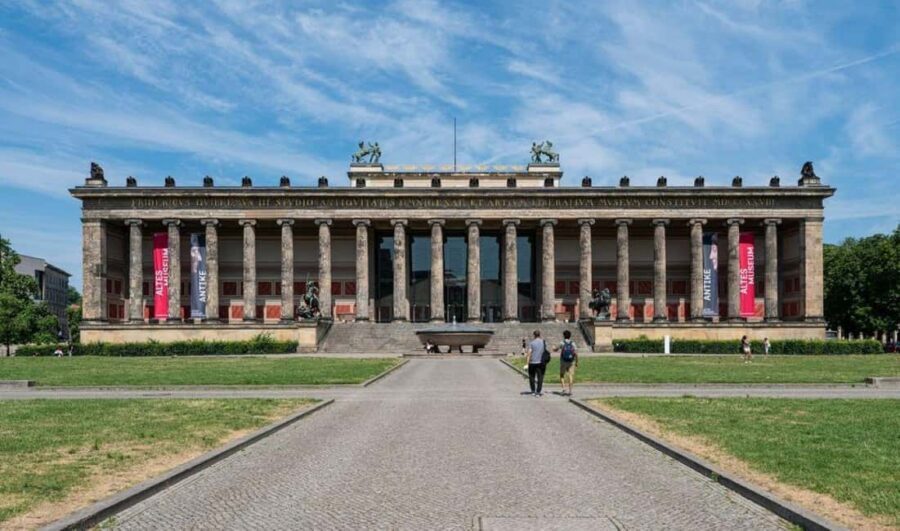 CitySightseeing Berlin HOHO Bus- All Lines (A+B) & Boat Tour - Trendy East Berlin & Wall Route B: walking the story, not just seeing it