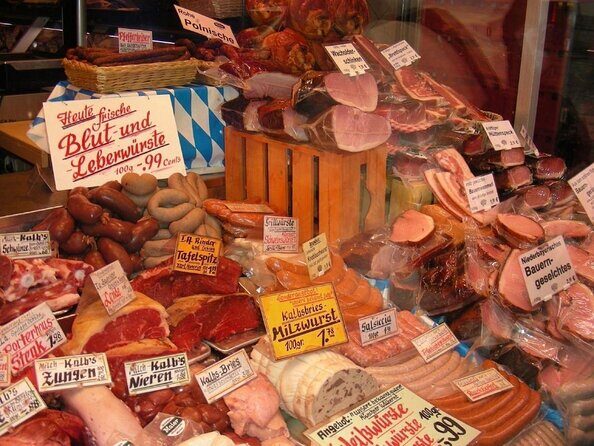 Classic Bites and Culinary Trends Neighborhood Food Tour in Berlin - Key things to know before you go