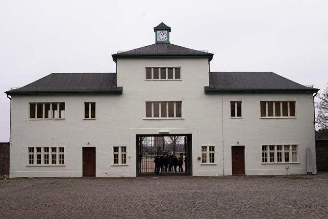 From Berlin to Sachsenhausen Camp: Private Tour by Car or Train - Getting to Sachsenhausen from Berlin: car or train plus pickup