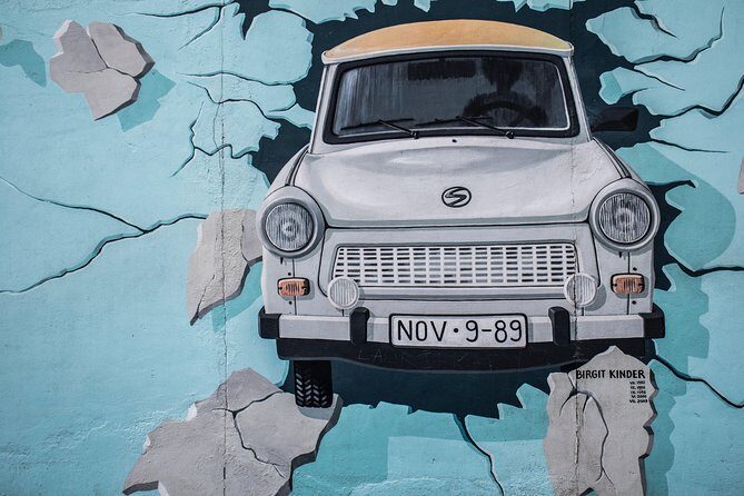Kreuzberg Private Walking Tour: Immigrants, Artists & Hipsters - Memorial Moments: Berlin Wall Leftovers in Real Street View