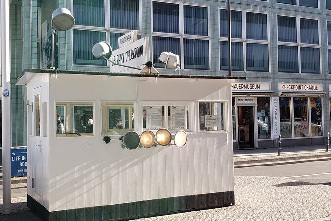 Private Half-Day Berlin Sightseeing Tour with a Minivan Including Short City Walks - A 3-hour Berlin loop built around getting your bearings fast
