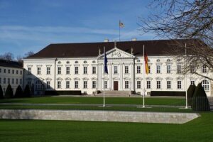 Private Half-Day Berlin Sightseeing Tour with a Minivan Including Short City Walks - Hotel pickup and a private minivan: less commuting, more meaning