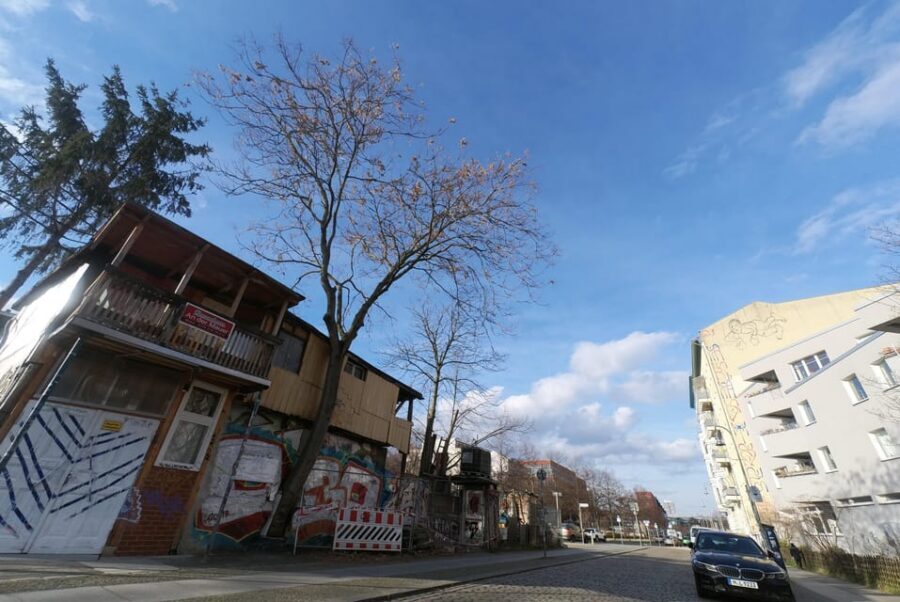 Understanding Kreuzberg: The roots of local (sub)culture - Should you book Understanding Kreuzberg?